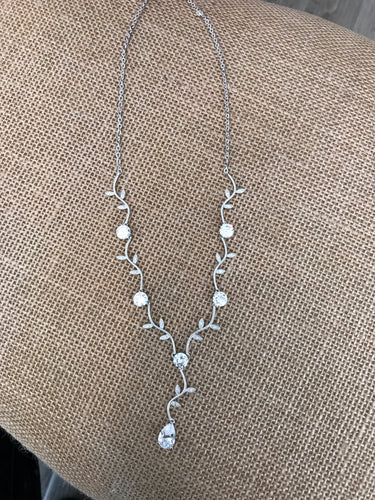 Leafy Necklace